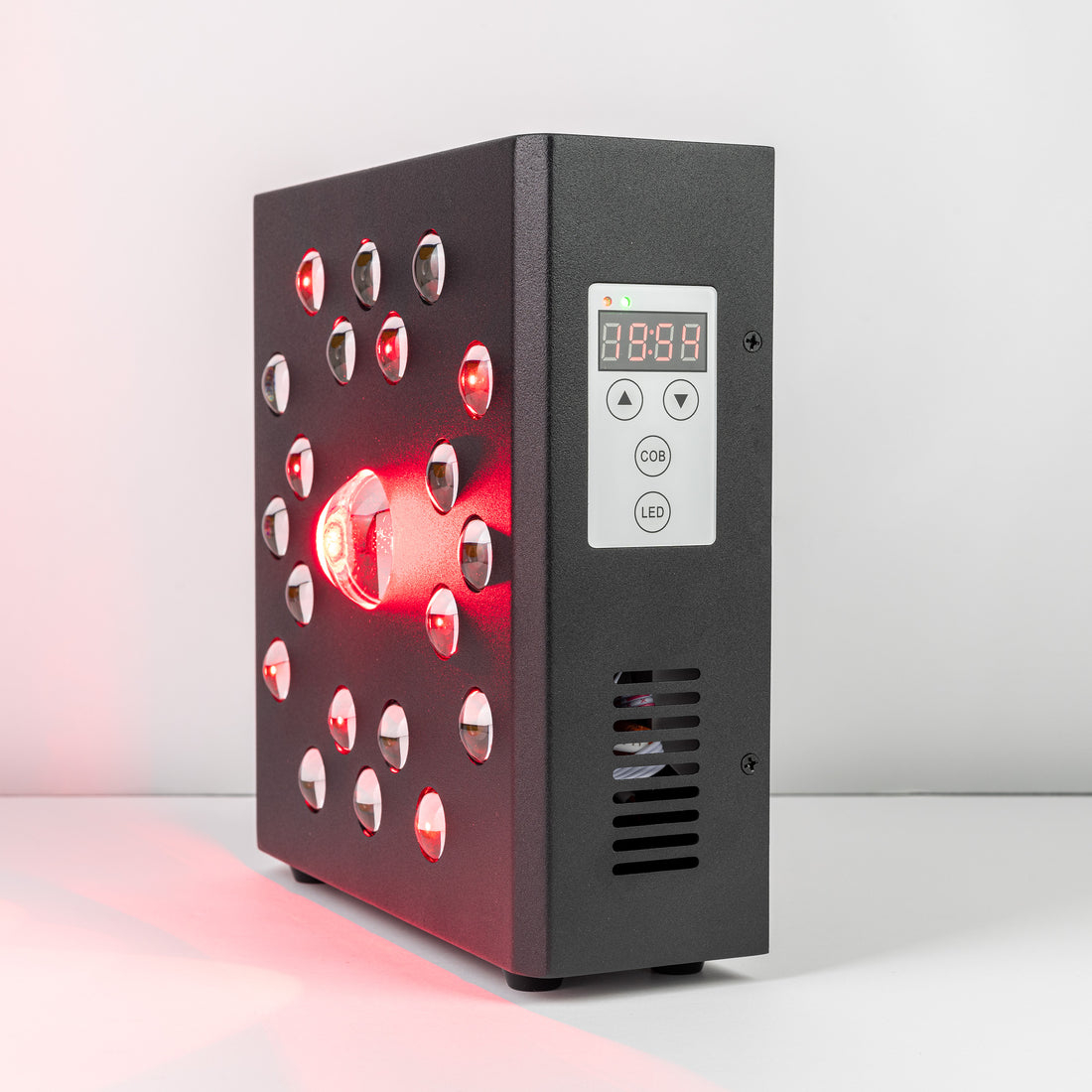 Elioslamp - Pluto (photobiomodulation red/near infrared LED lamp)